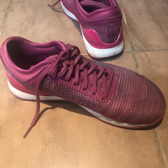 Adidas women size 9 flat sole shoes - Picture 2 of 2